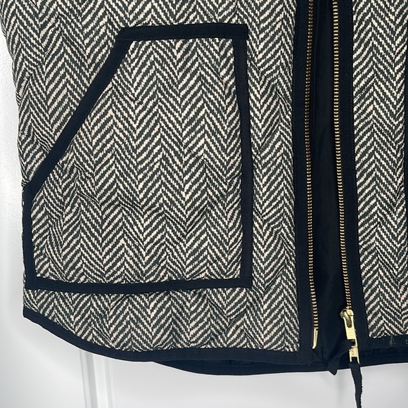 J Crew Factory Excursion Herringbone Vest - Small - Picture 2 of 10